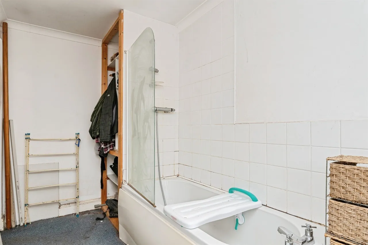 St. Davids Terrace, Saltney Ferry, CH4, photo 8