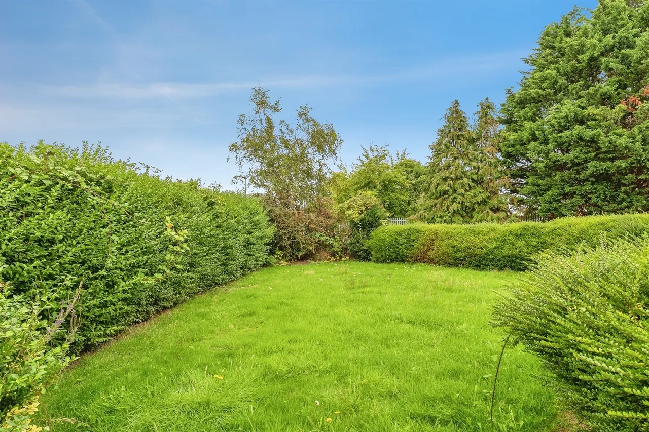 St. Davids Terrace, Saltney Ferry, CH4, photo 13