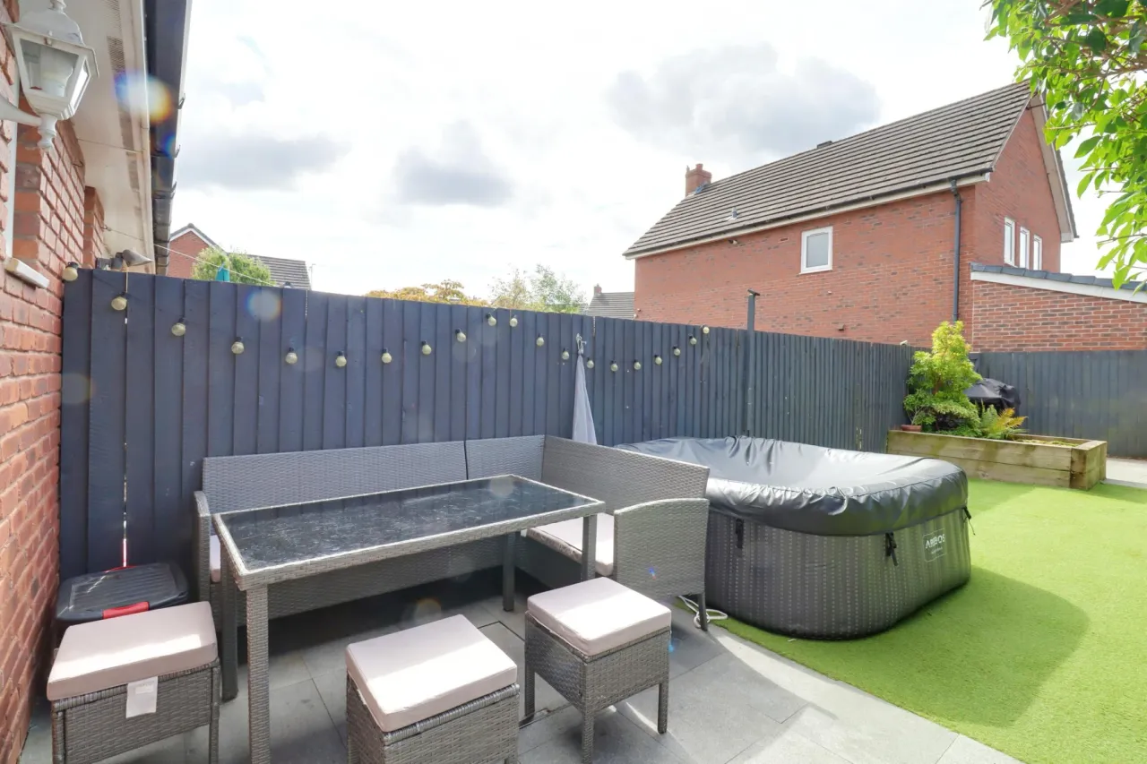 Hawksey Drive, Nantwich, photo 22