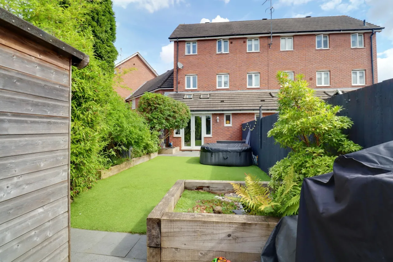 Hawksey Drive, Nantwich, photo 23