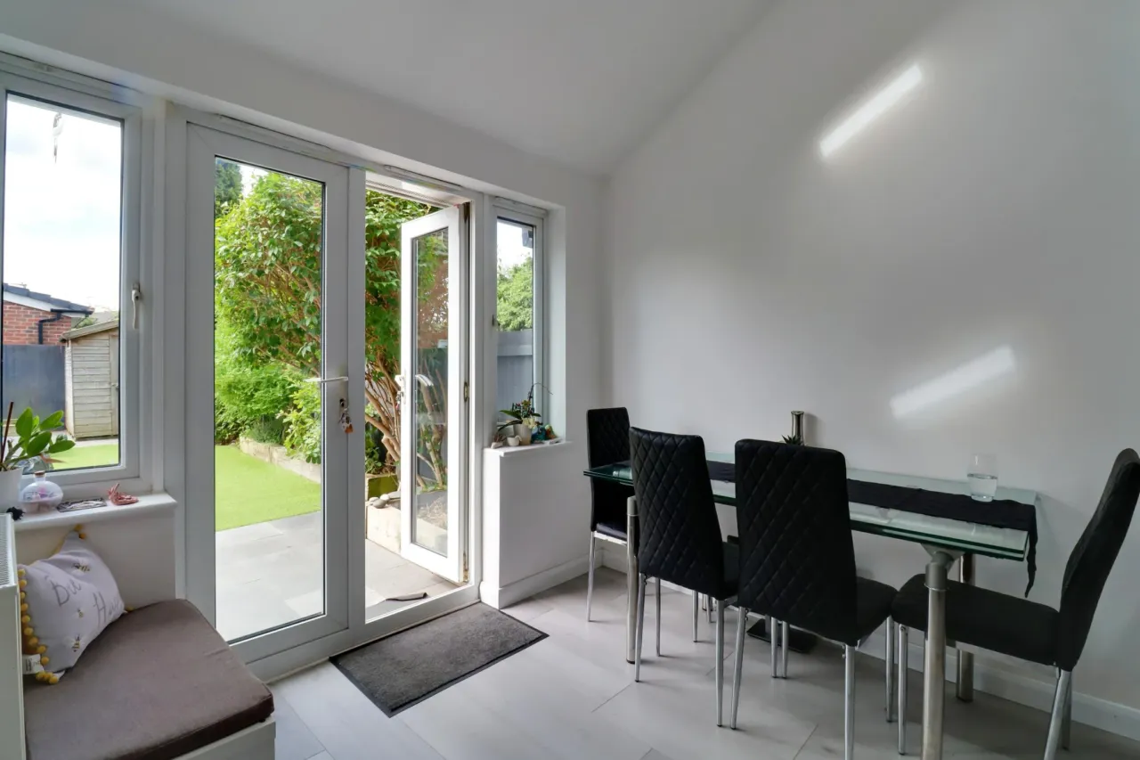 Hawksey Drive, Nantwich, photo 9