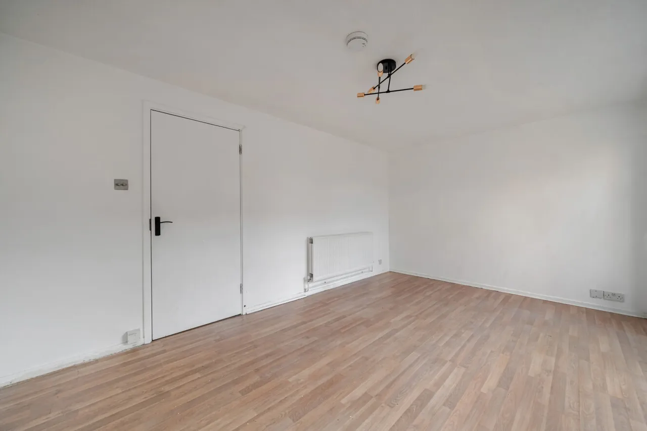 Kingham Close, London, SW18, photo 5
