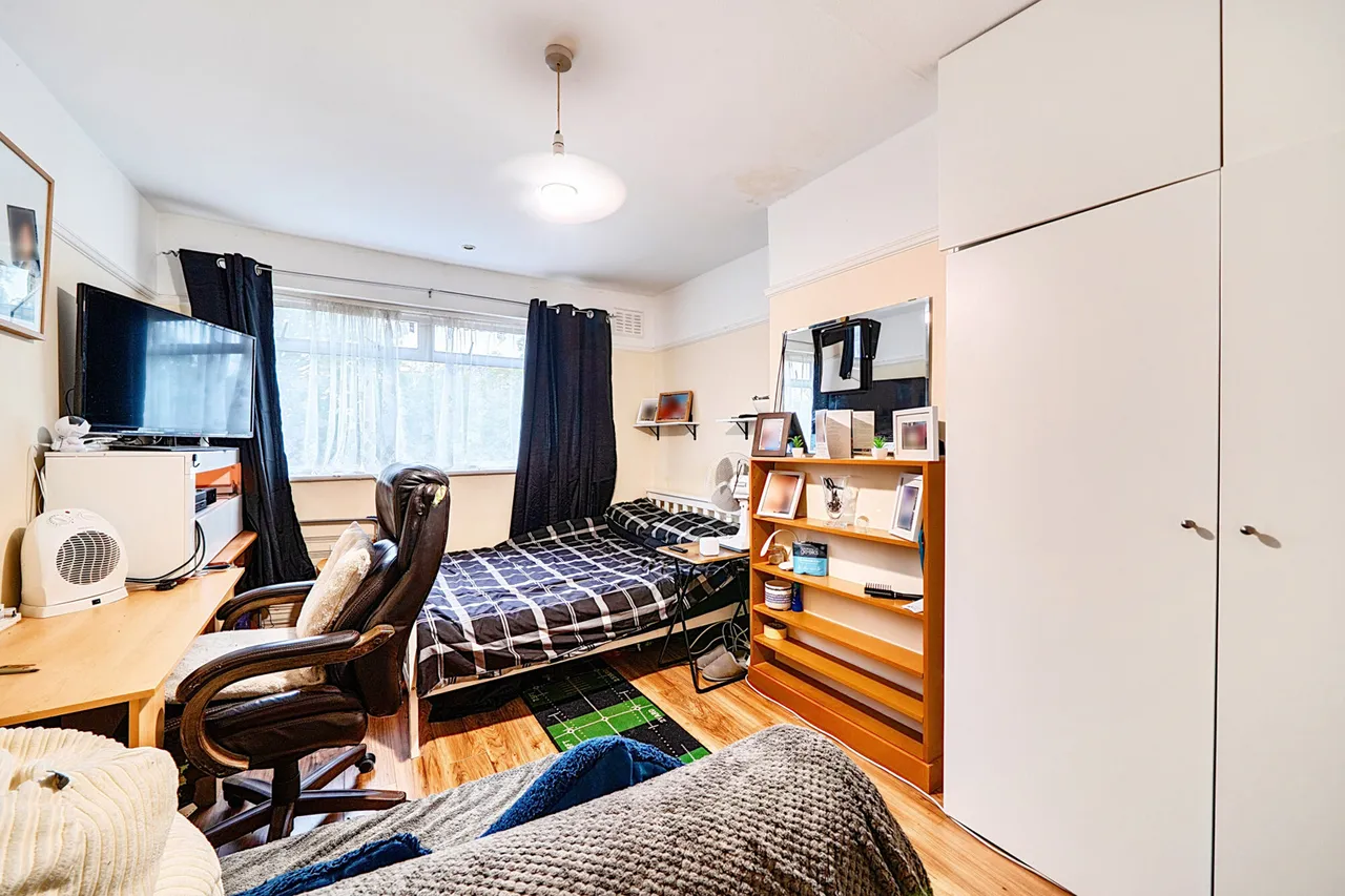 Field End Road, Ruislip, HA4, photo 6