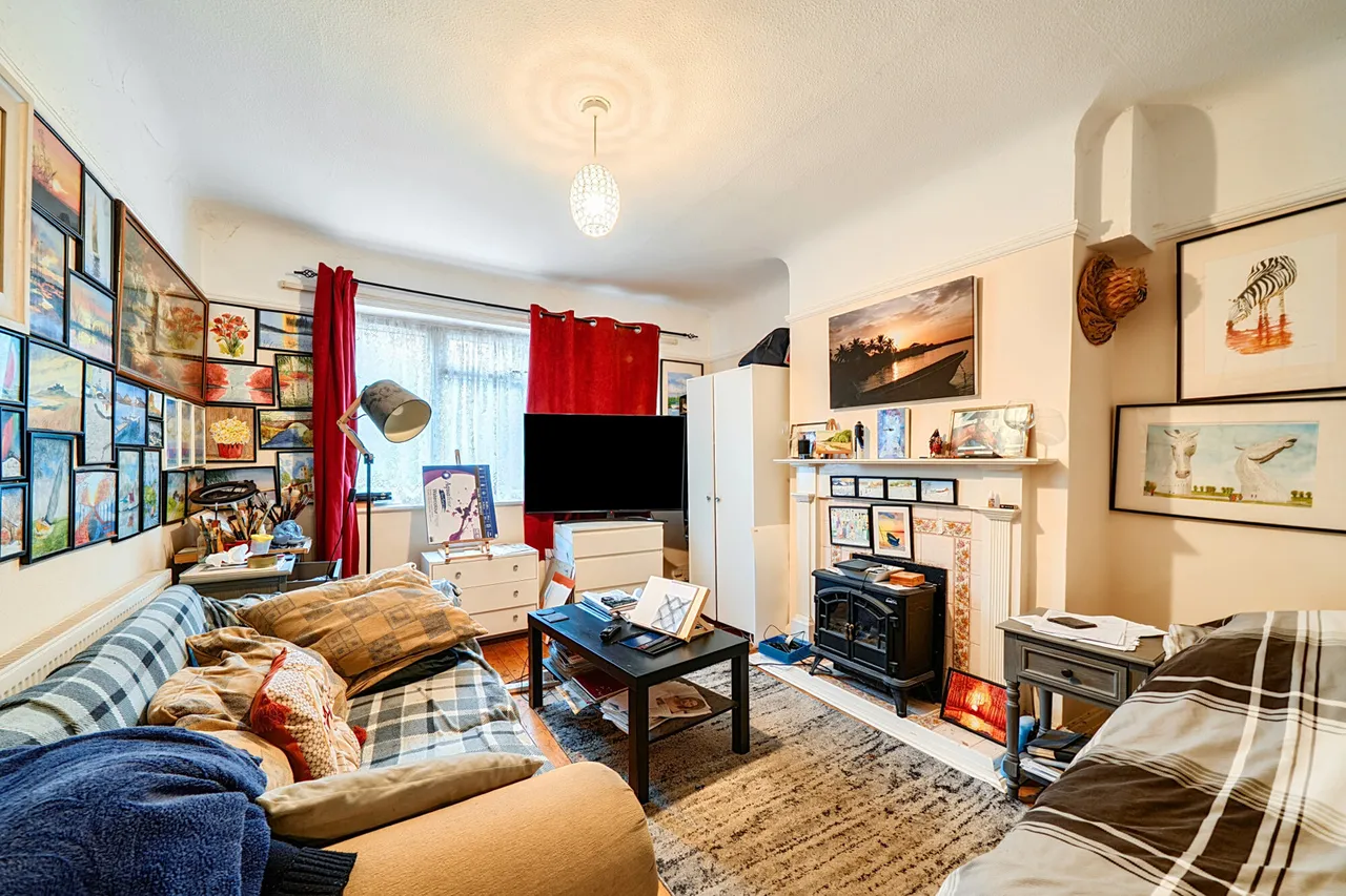 Field End Road, Ruislip, HA4, photo 3