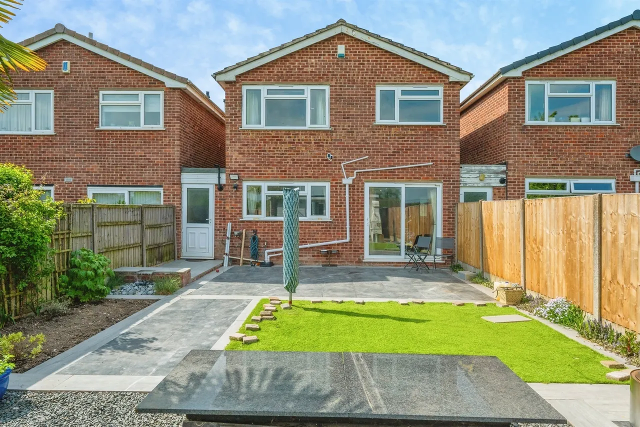 Leslie Close, Littleover, DE23, photo 16
