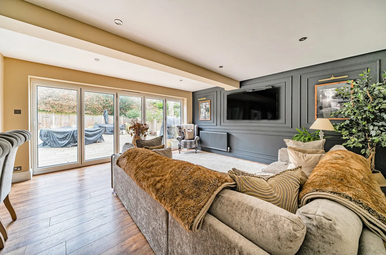 The Fairway, Camberley, Surrey, GU15 1EF, photo 3