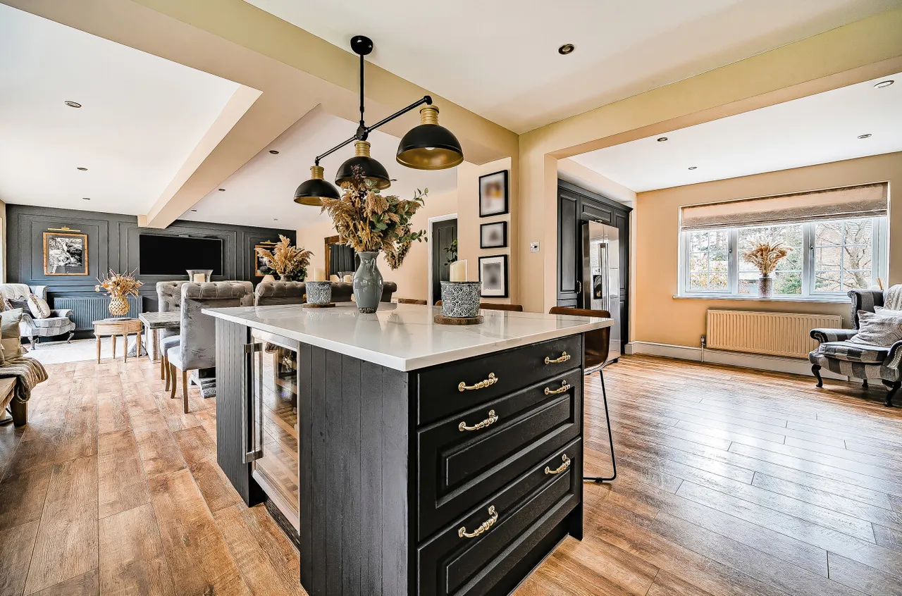The Fairway, Camberley, Surrey, GU15 1EF, photo 2