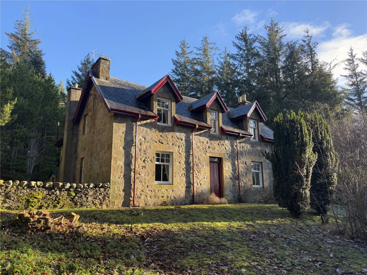 4 bed house for sale — Achinduich House, Lairg, Highland, IV27 4EX