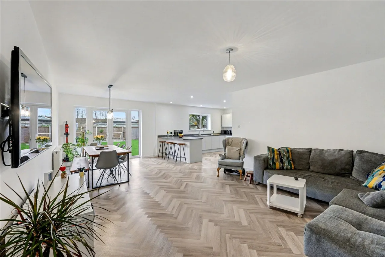 Drayton Wood Road, Hellesdon, Norwich, Norfolk, NR6, photo 3
