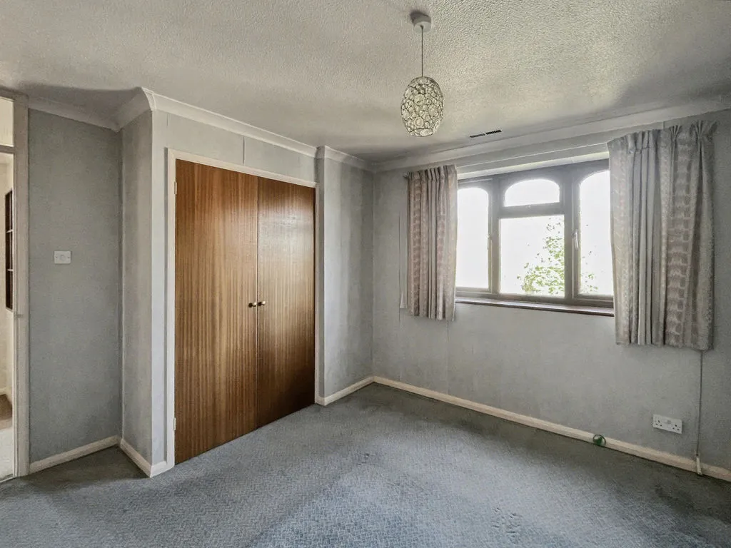 Sunnybank, Widmer End HP15 6PA, photo 7