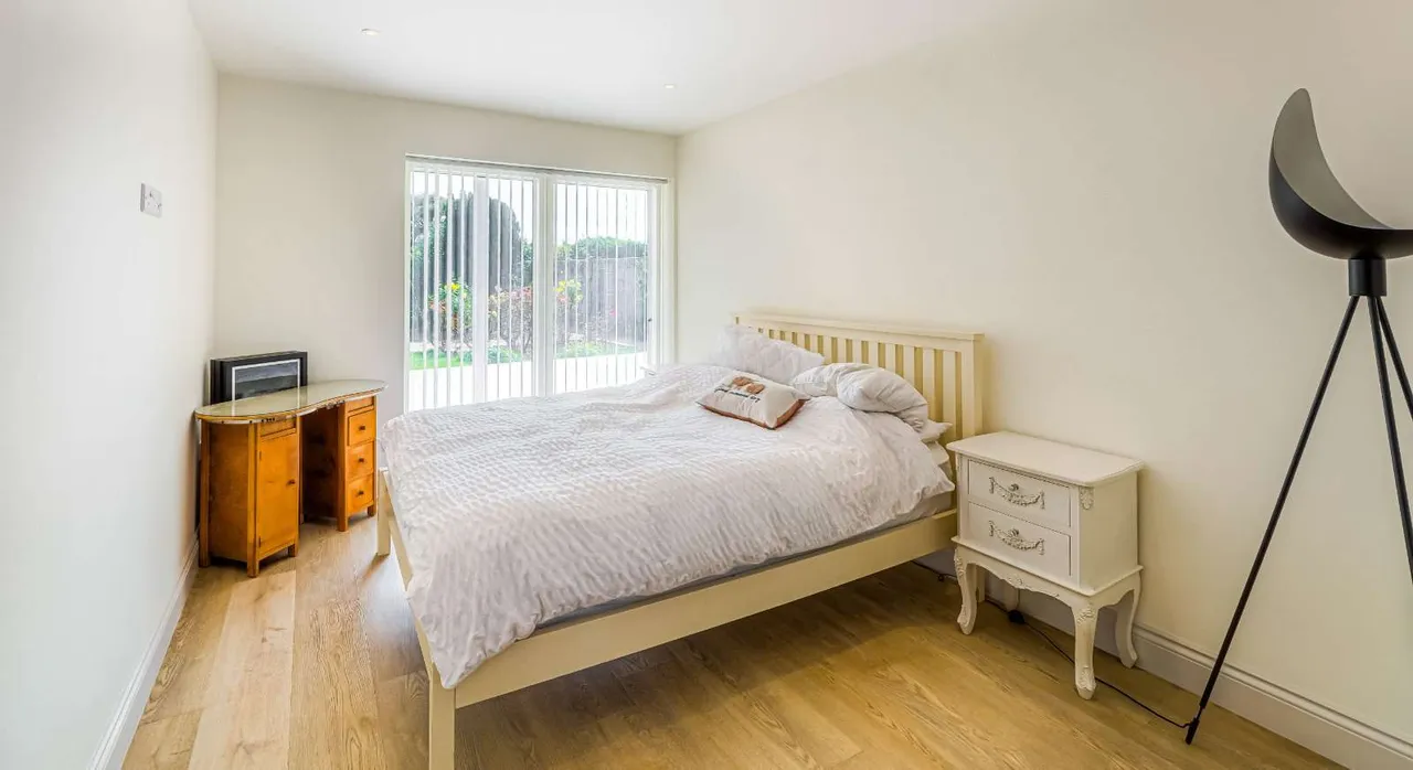 Sea Drive, Felpham, West Sussex, PO22 7NE, photo 12