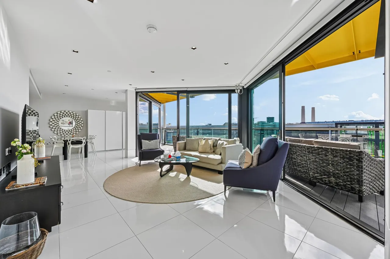 3 bed flat to rent, Riverlight Quay, Nine Elms, SW11