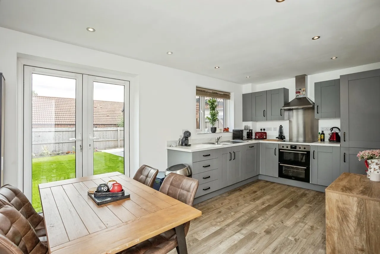 Calcraft Drive, Bottesford, NG13, photo 2