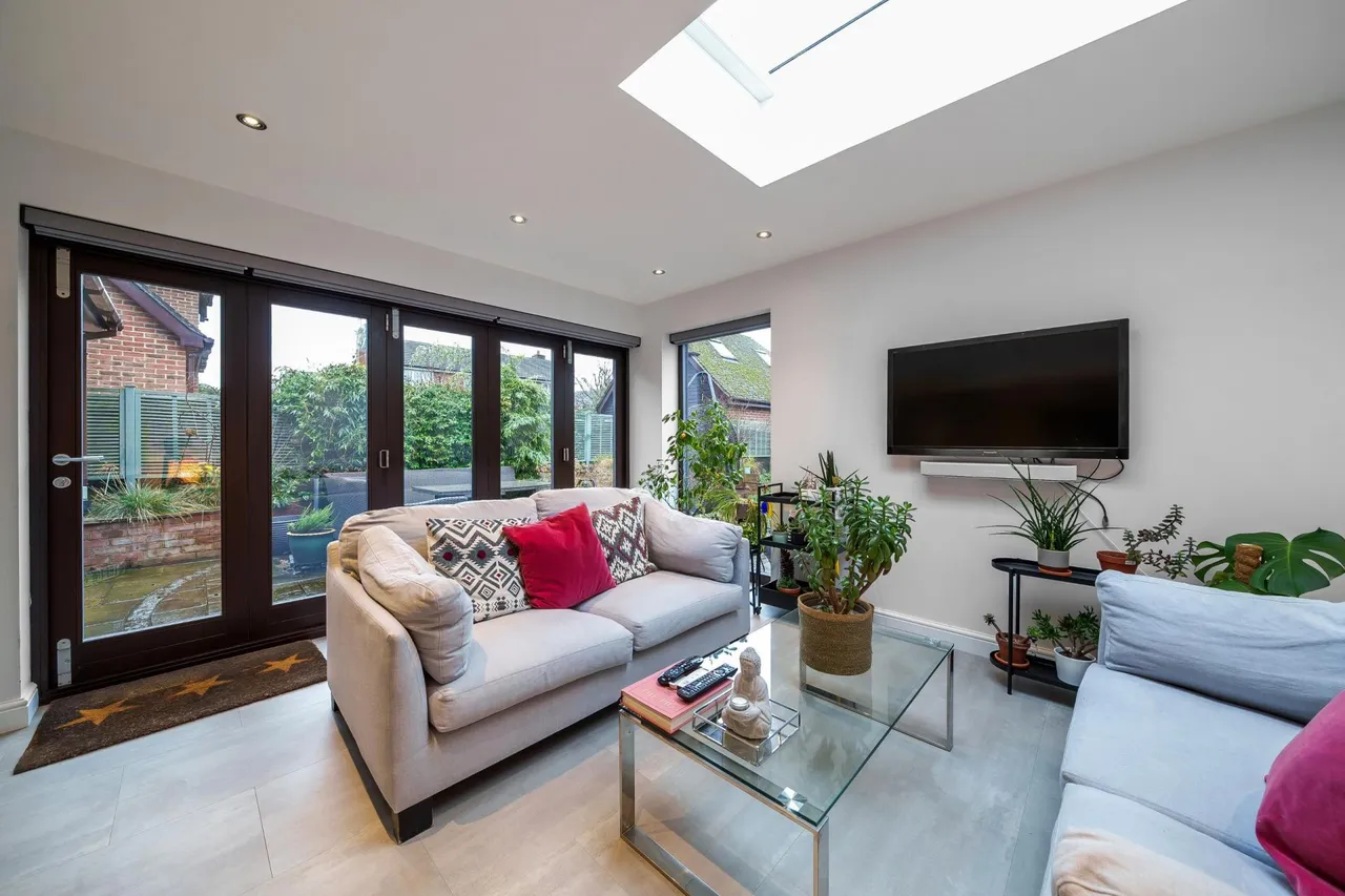 Reading Road, Chineham, Basingstoke, RG24, photo 5