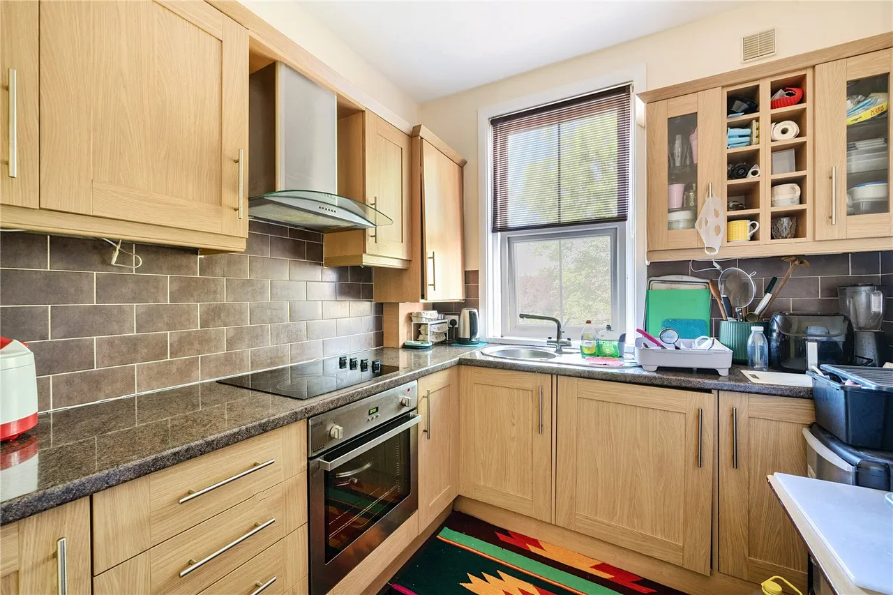 31 Ashley Road, Epsom, Surrey, KT18 5BD, photo 4