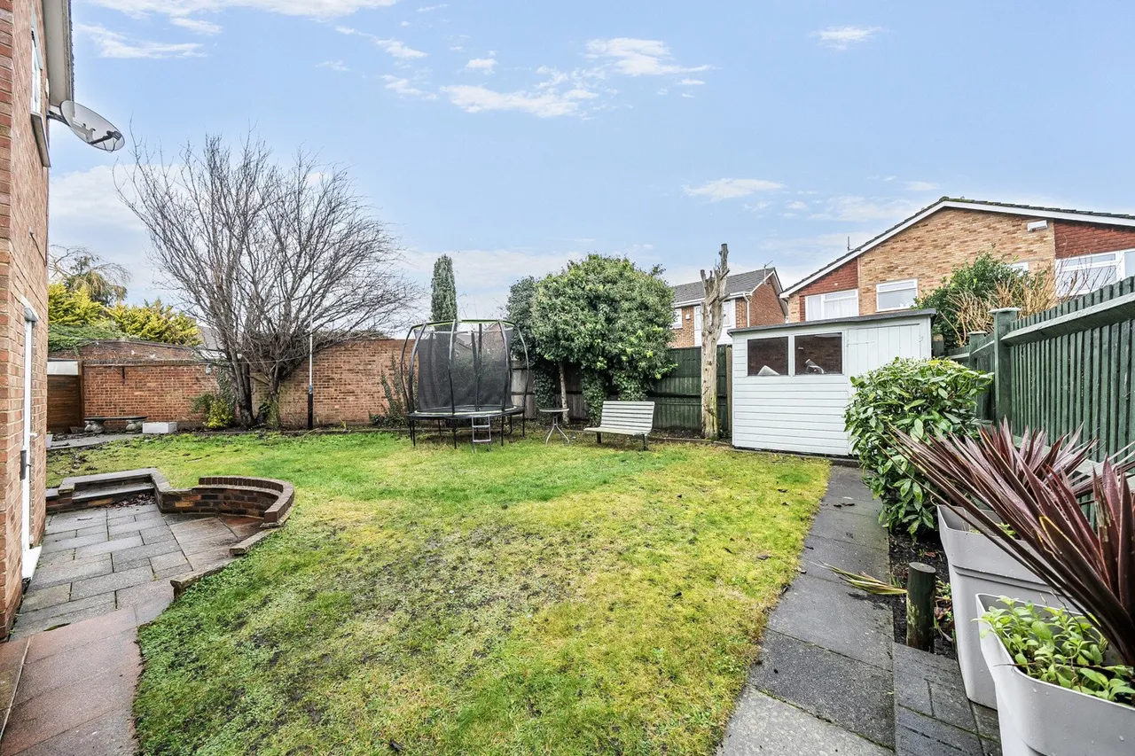 Brampton Road, DA7, photo 5
