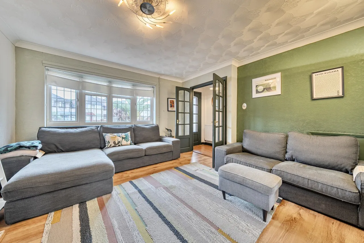 4 bed house for sale — Brampton Road, DA7