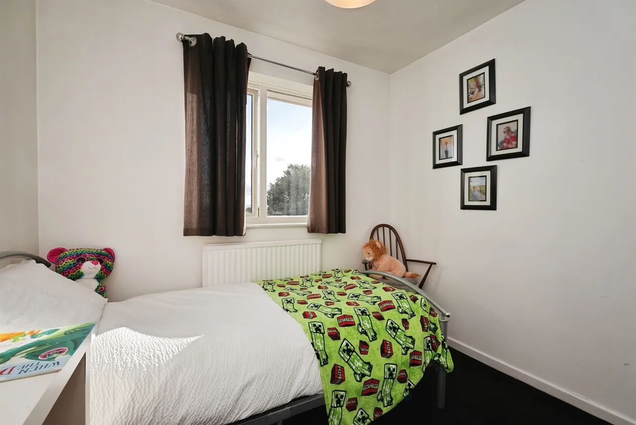 Thorndene Way, Bradford, BD4, photo 14