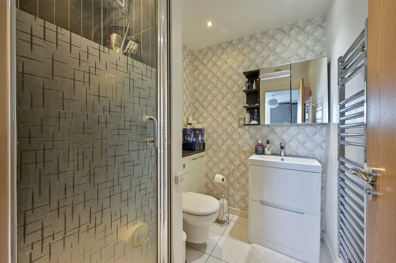 19 Argento Tower, Mapleton Road, London, photo 11
