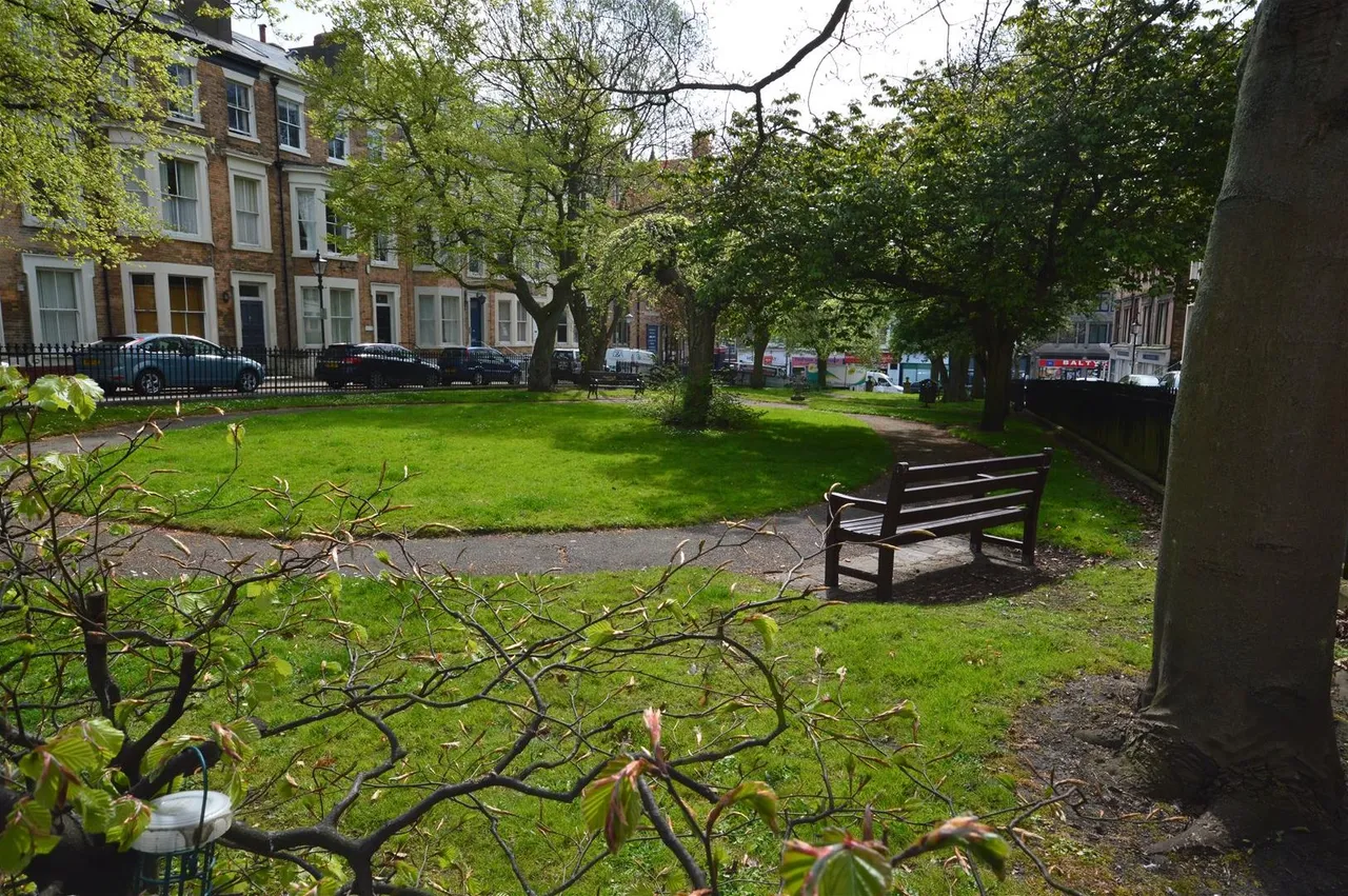 2 Alma Square, Scarborough, North Yorkshire YO11 1JR, photo 7