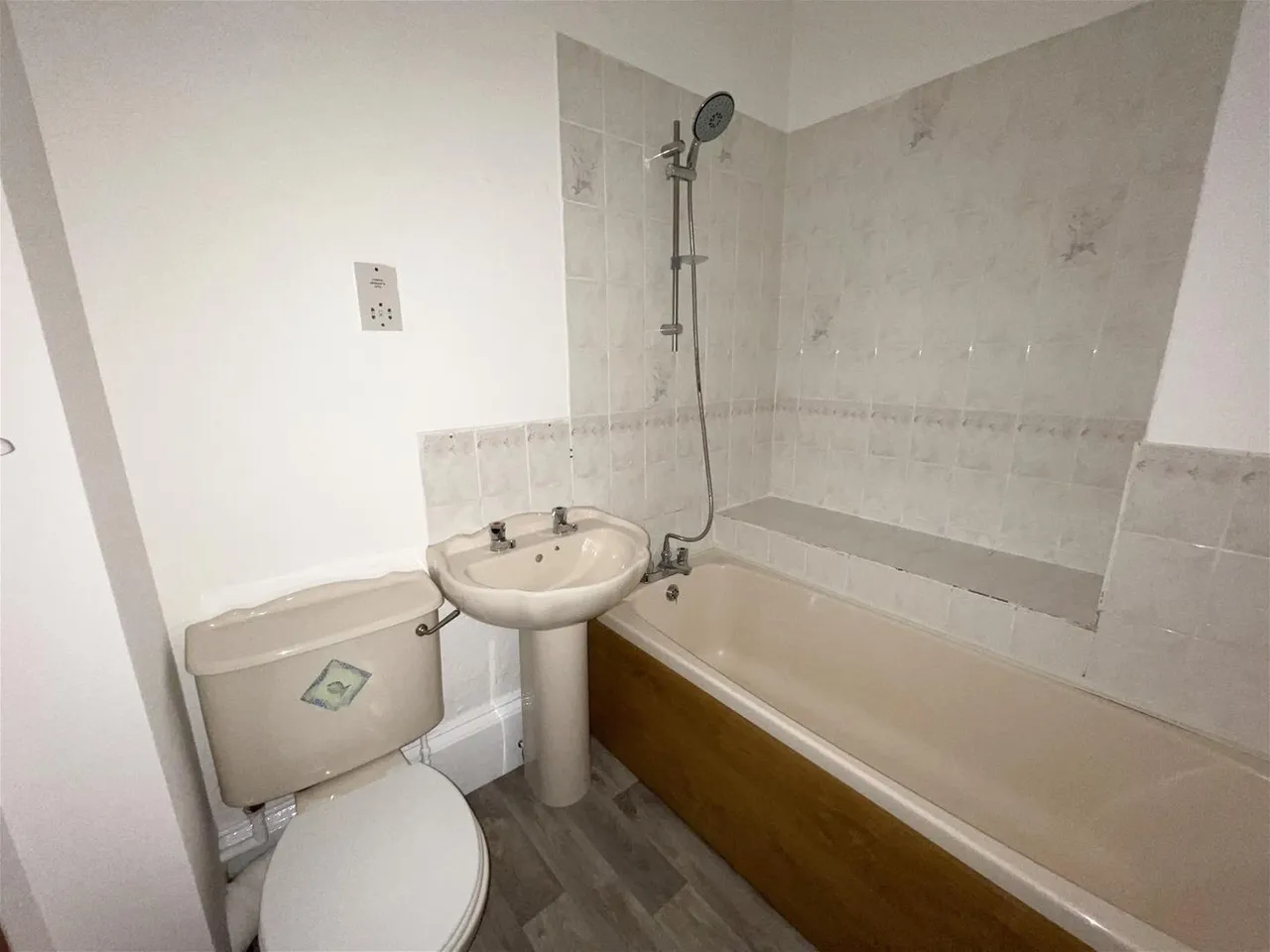 2 Alma Square, Scarborough, North Yorkshire YO11 1JR, photo 6