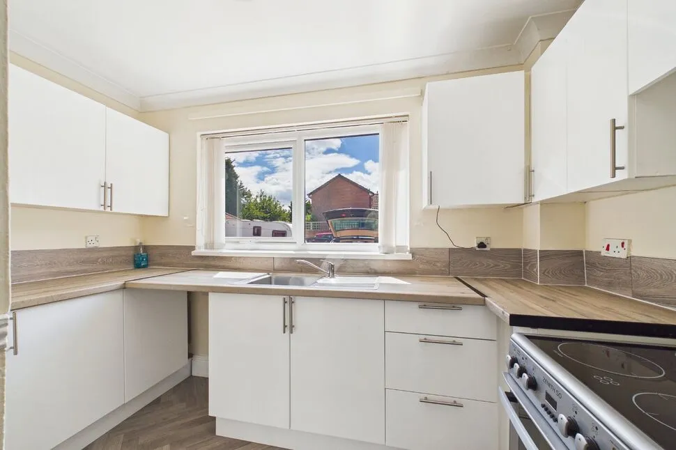 Grasby Court, Bramley, South Yorkshire, S66, photo 5
