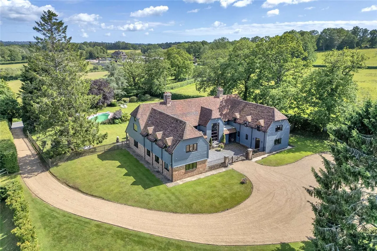 6 bed house for sale, Fir Toll Road, Mayfield, TN20
