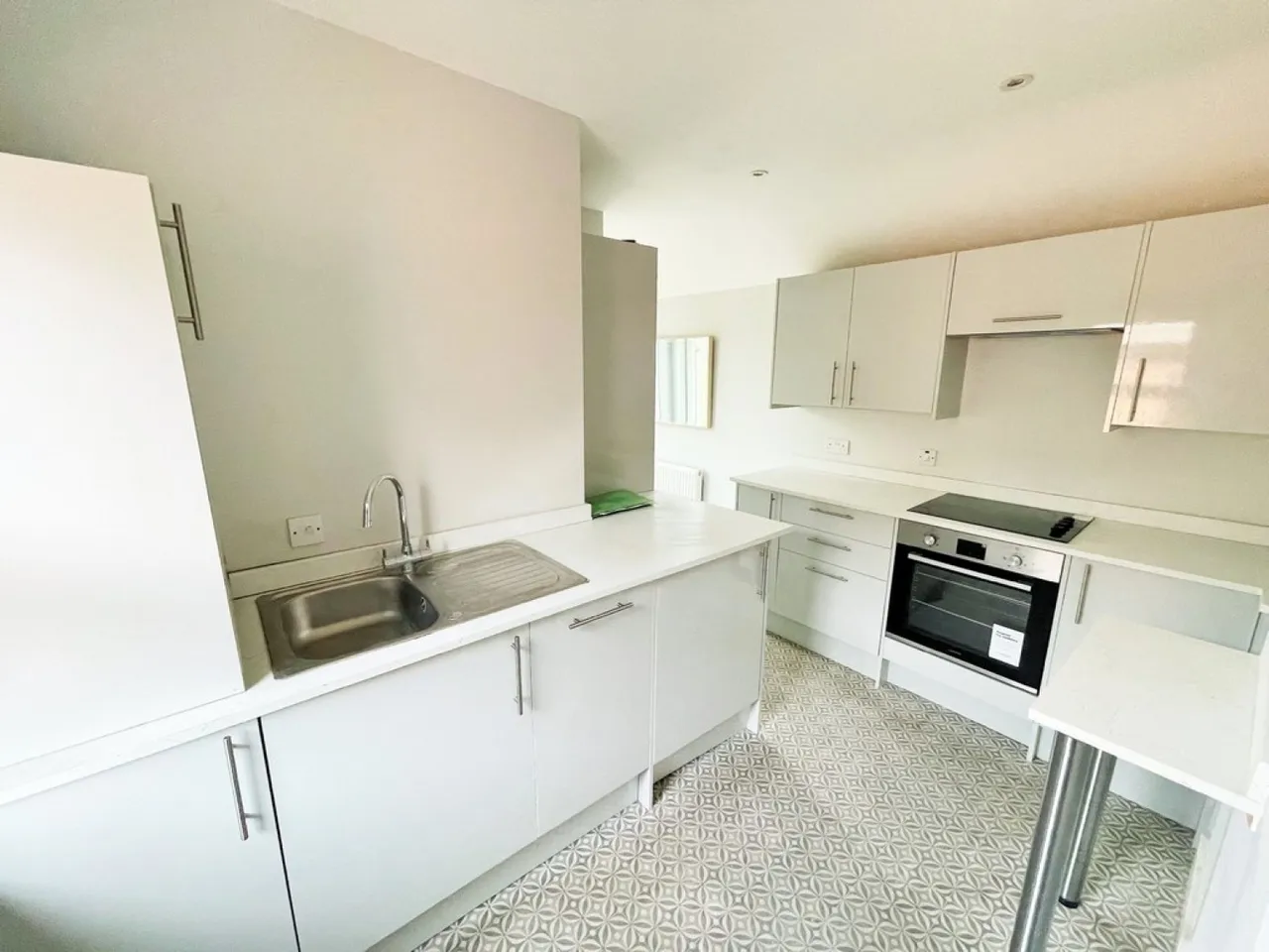 1 bed flat to rent — Whitley Wood Road, Reading