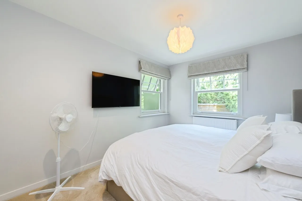 Firs Road, Kenley, CR8, photo 13
