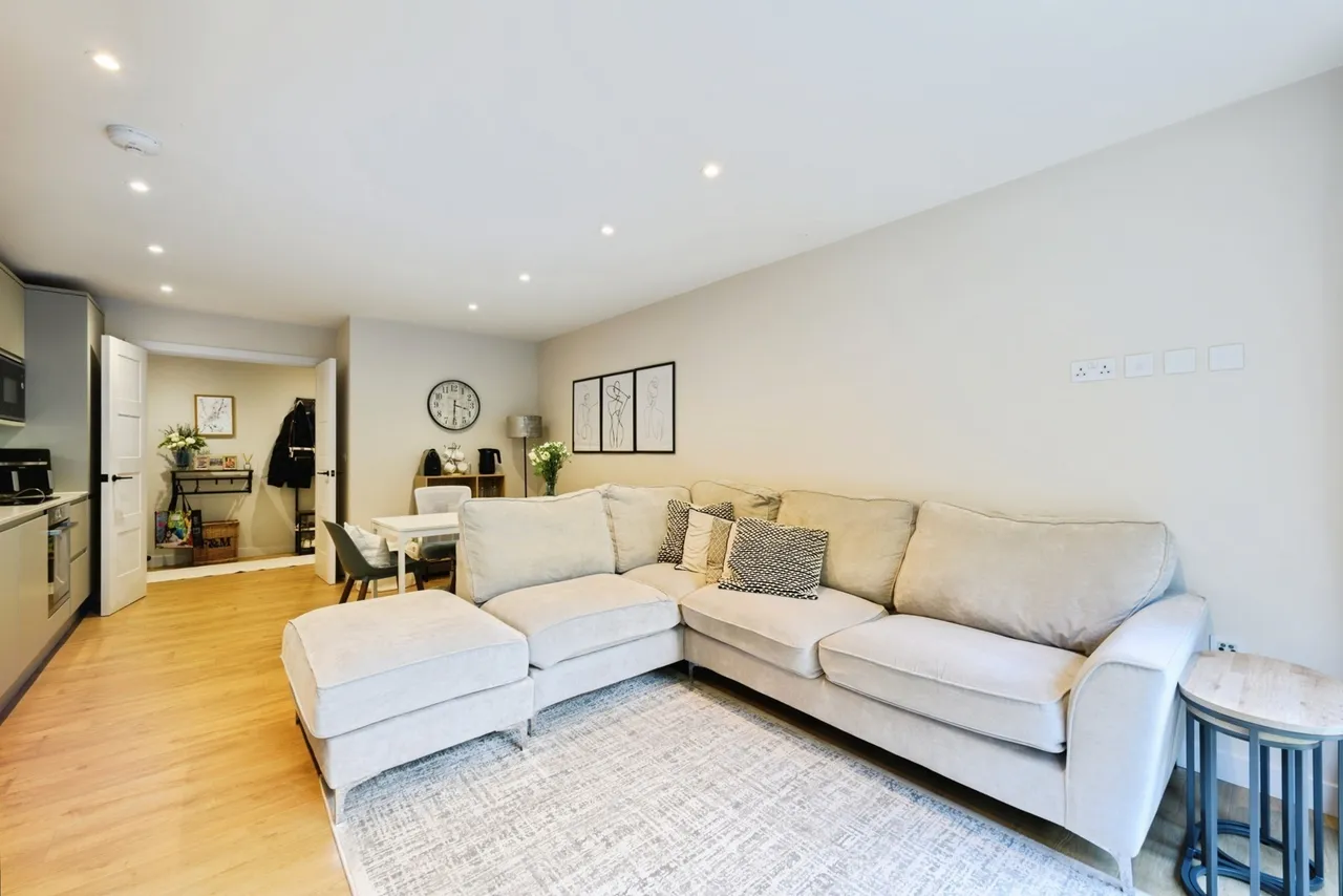 Firs Road, Kenley, CR8, photo 5