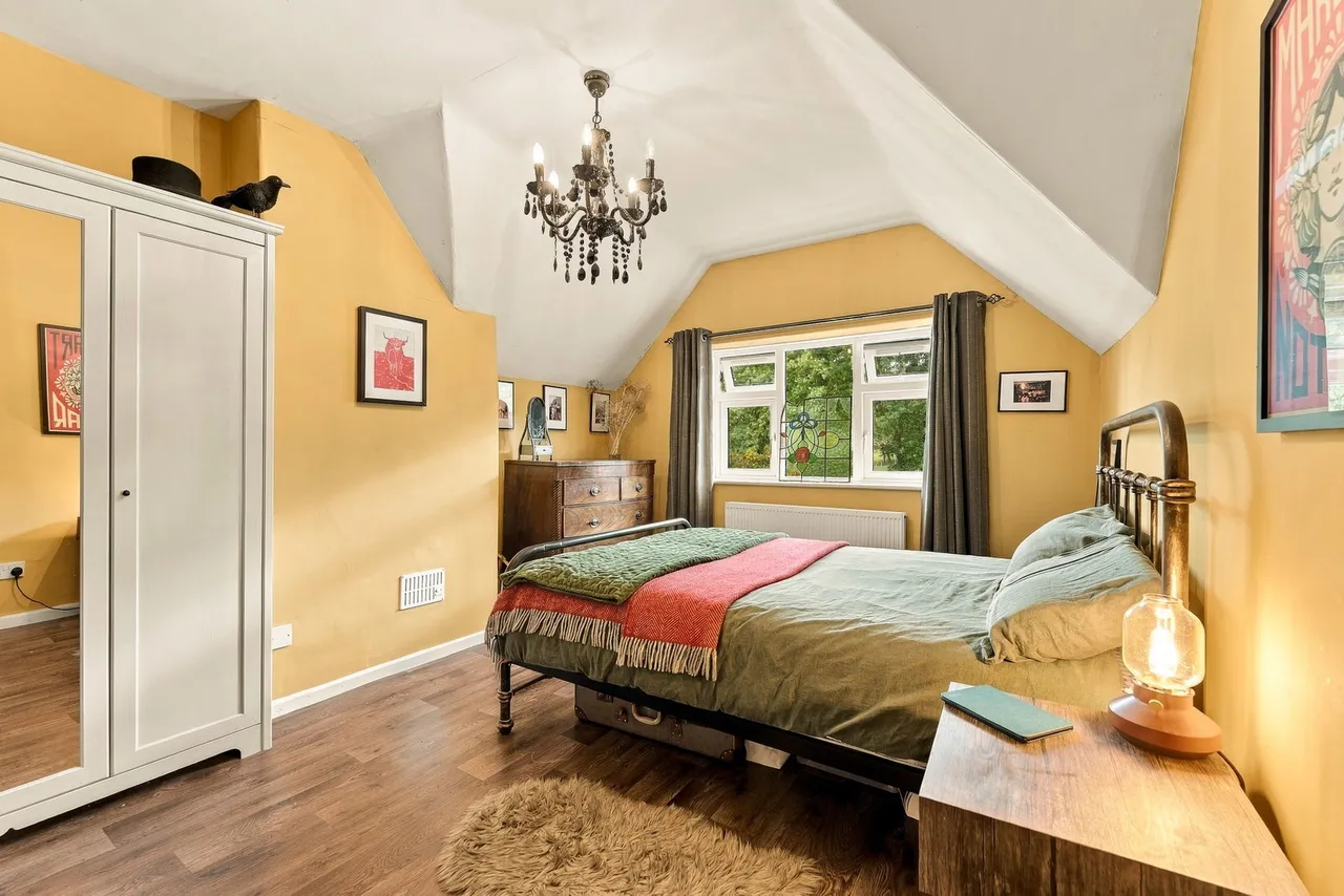 Alderley Road, Prestbury, photo 17