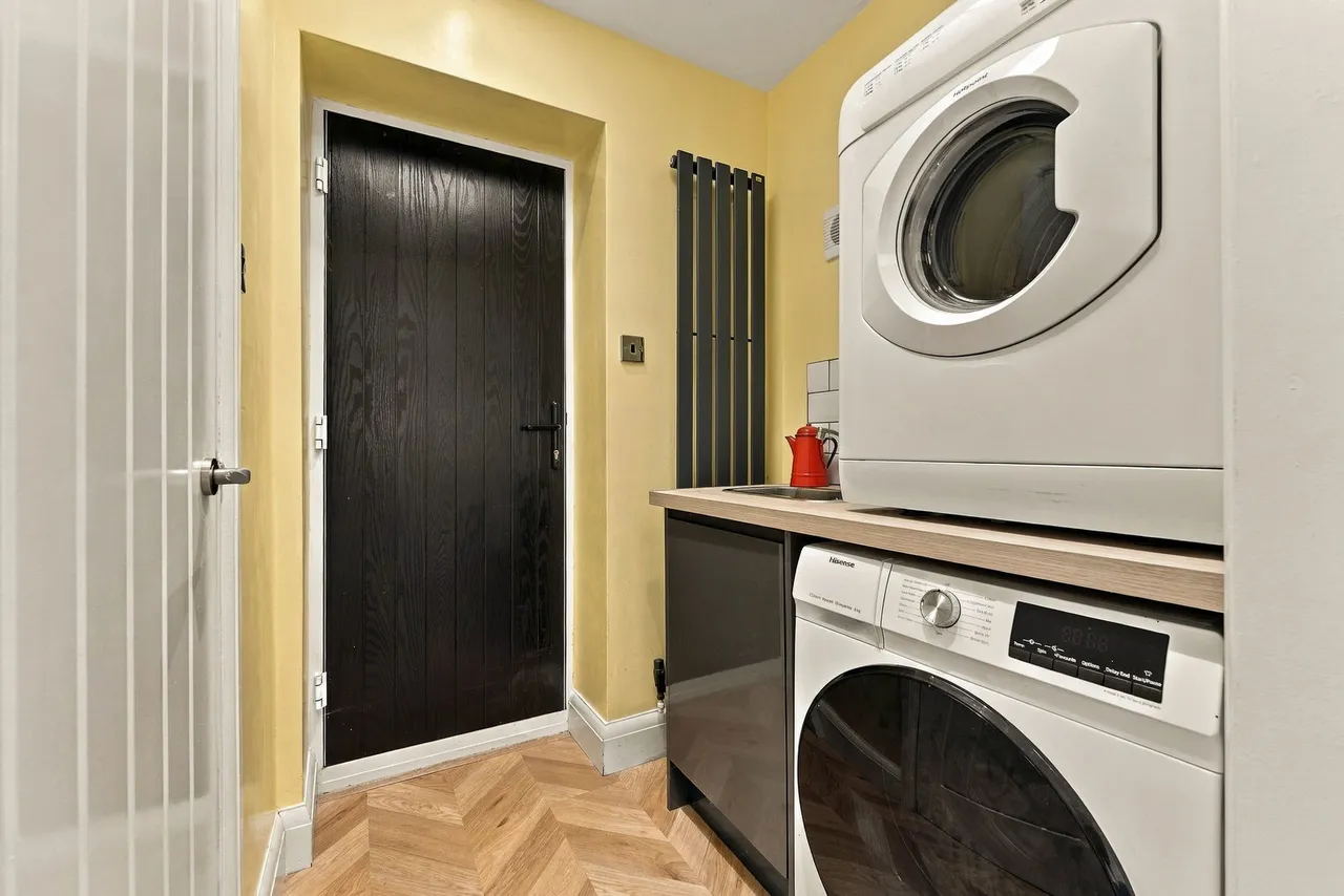 Alderley Road, Prestbury, photo 8