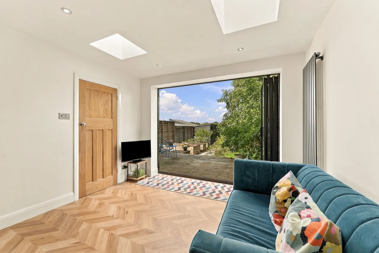 Alderley Road, Prestbury, photo 5