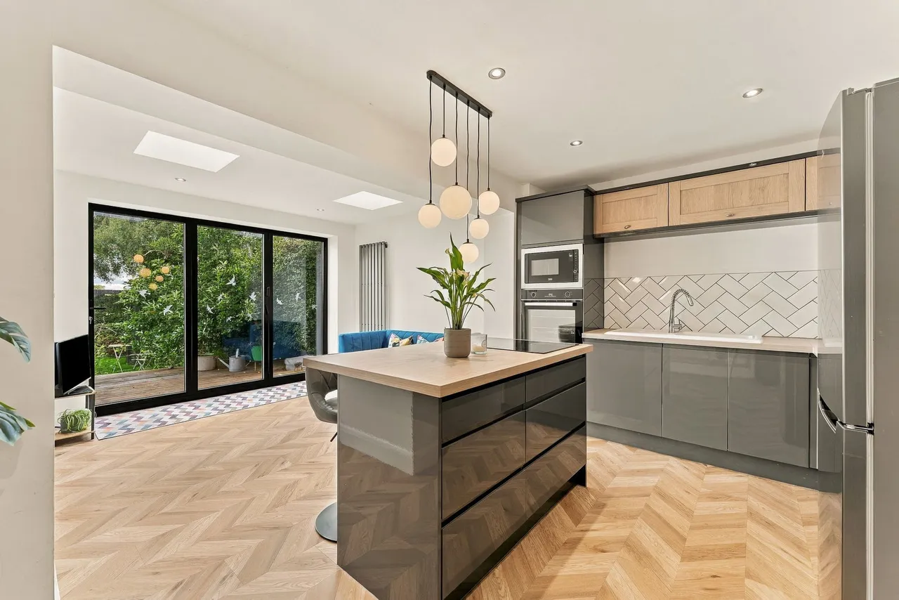 Alderley Road, Prestbury, photo 4