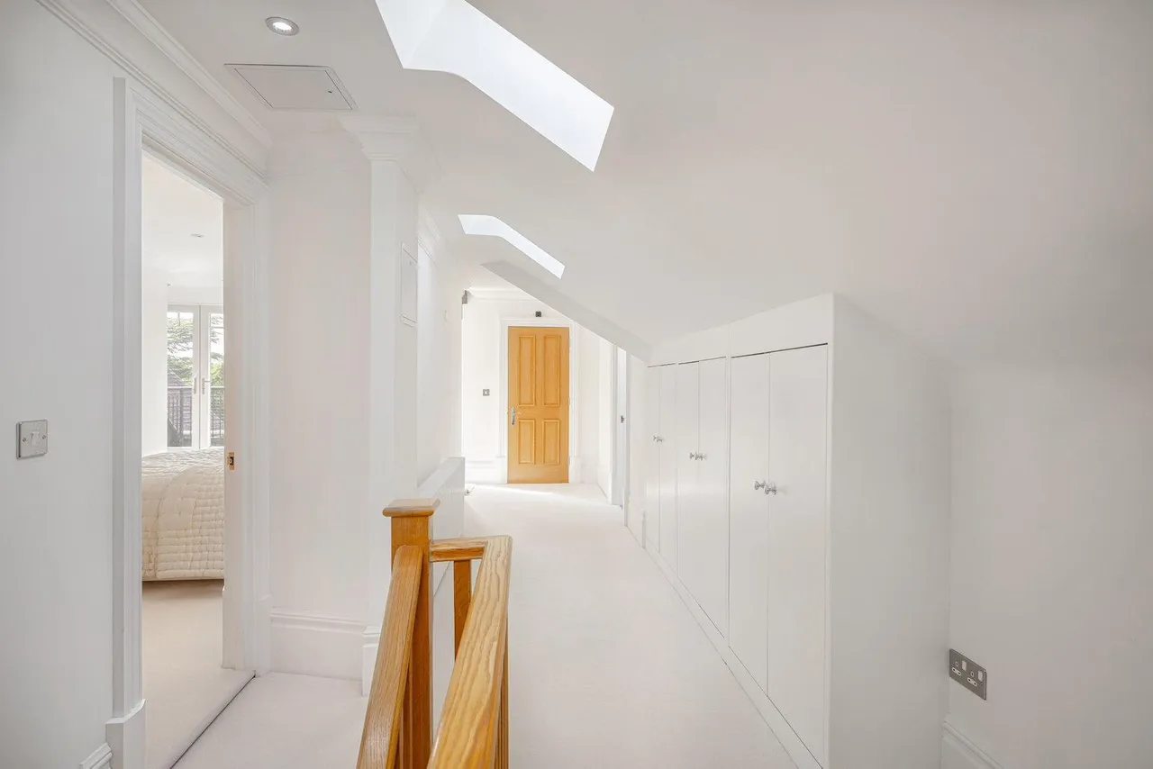 Bedwell Hall, Essendon, AL9, photo 16