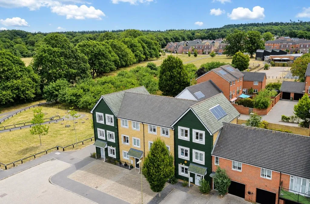 Grenham Court, Church Crookham, photo 18