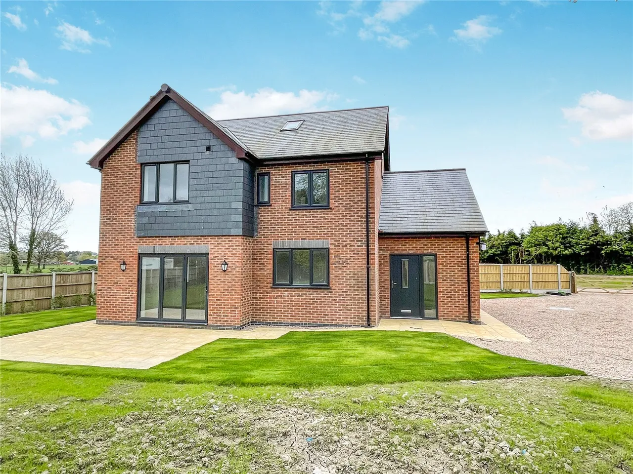 5 bed house for sale, Garthmyl, Montgomery