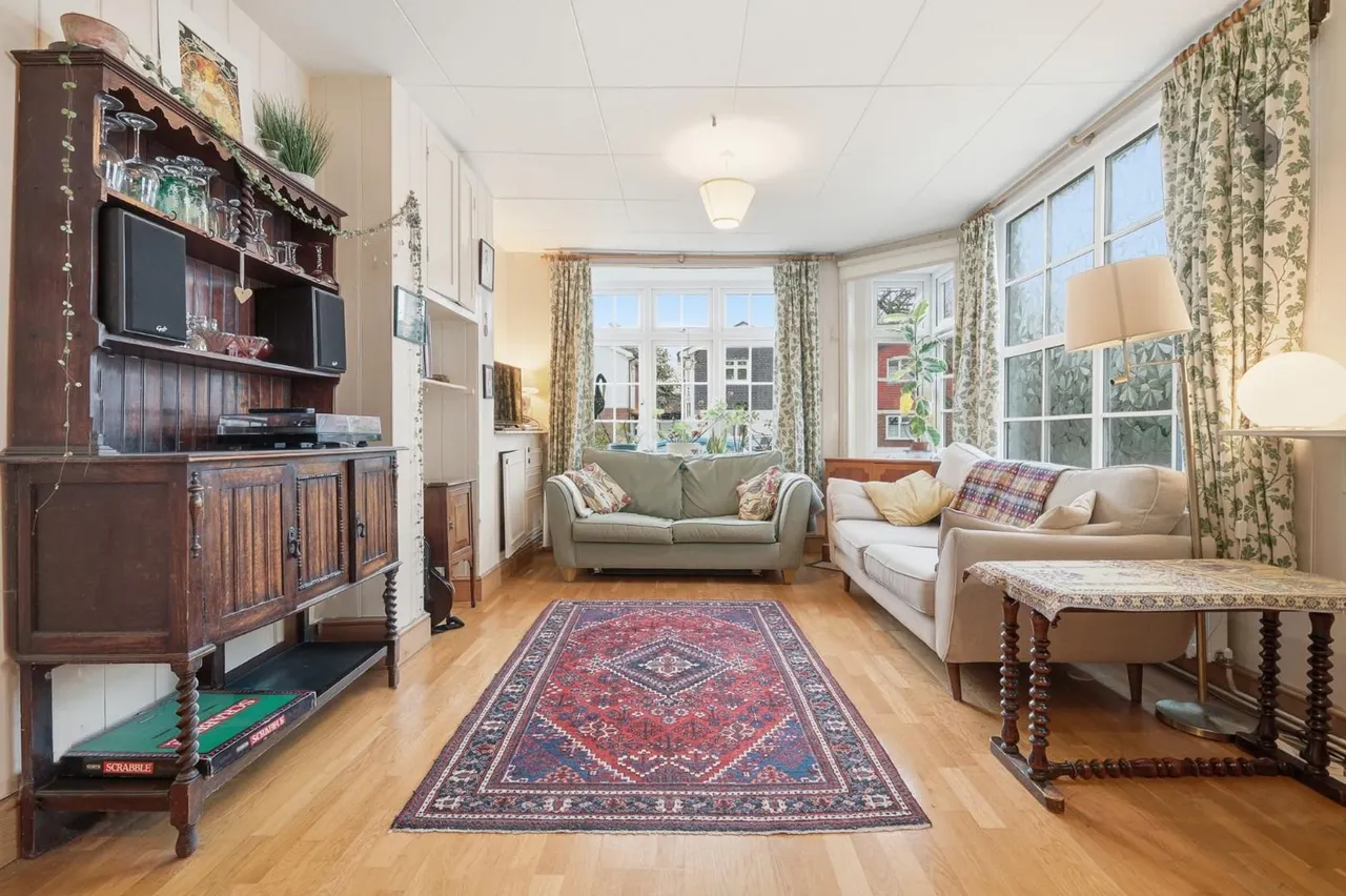 Lambourne Road, Chigwell, IG7, photo 6