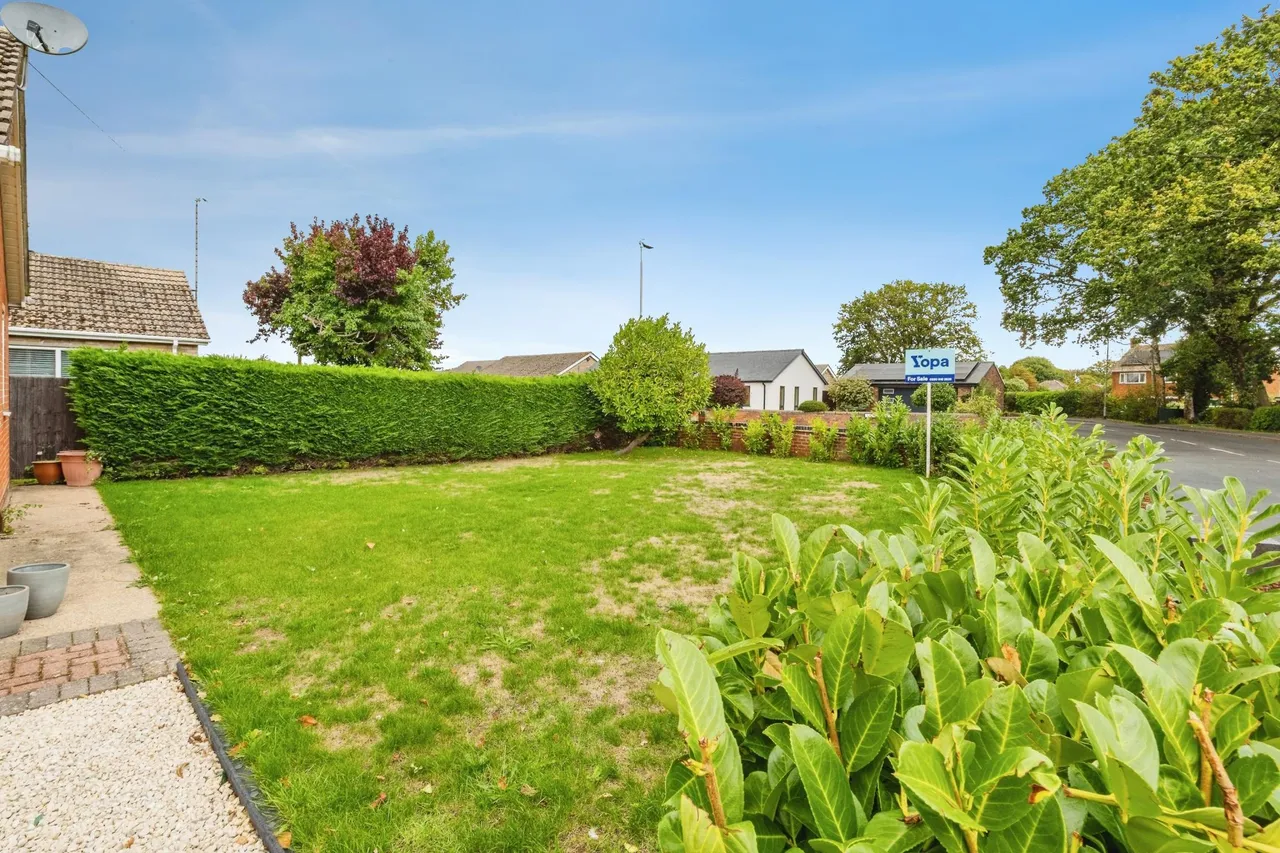 Waterloo Lane, Skellingthorpe, LN6, photo 3