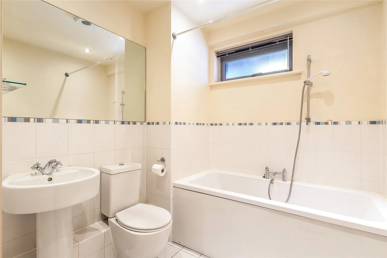 Warwick House, 69 Worple Road, London, SW19, photo 9