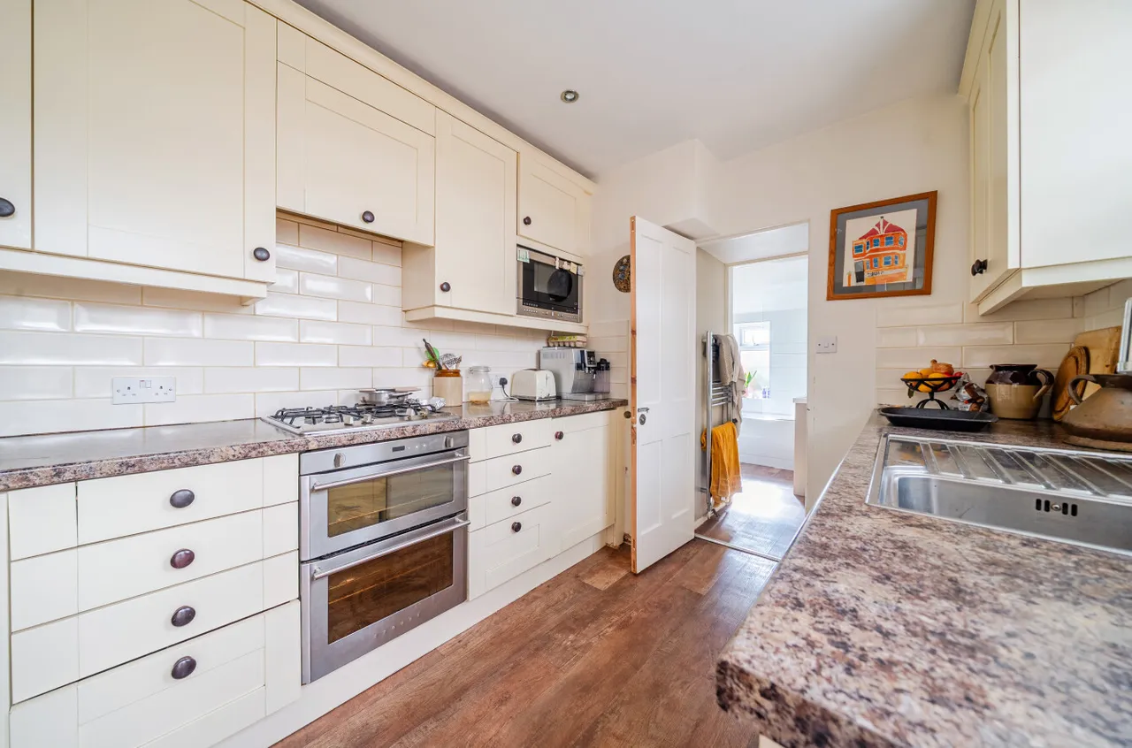 Ludlow Road, Guildford, GU2, photo 12