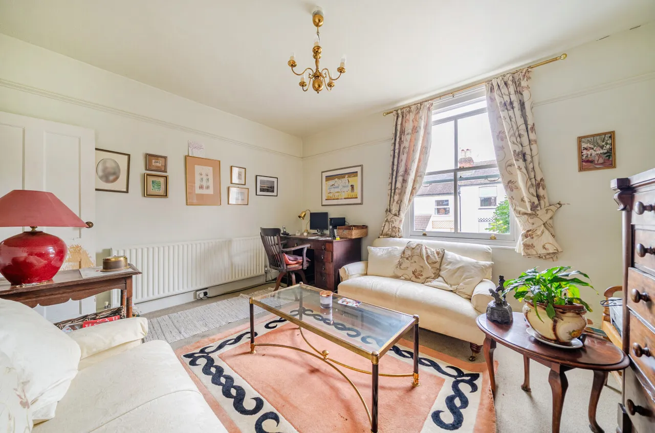 Ludlow Road, Guildford, GU2, photo 2