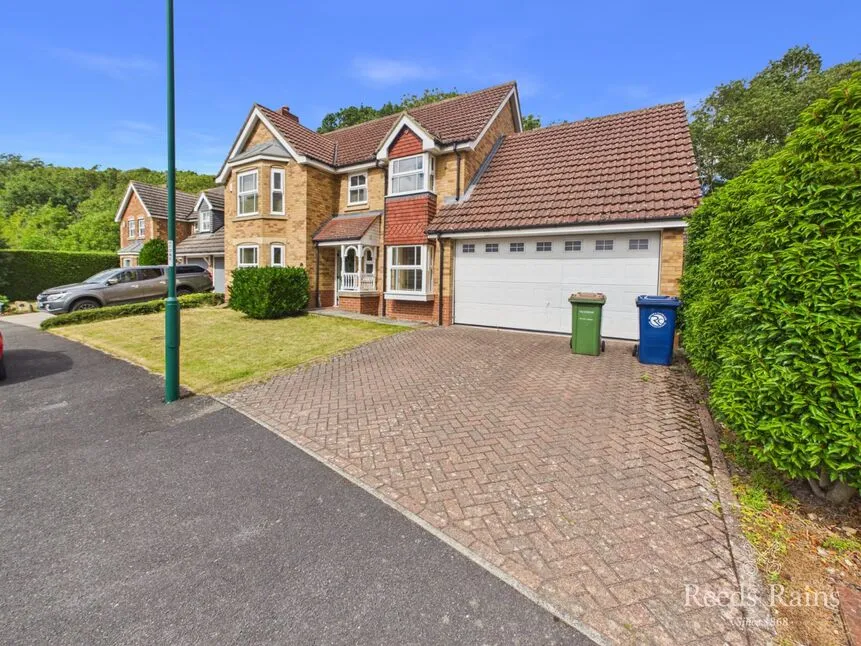 4 bed house for sale — Roseberry Mount, Guisborough, North Yorkshire, TS14