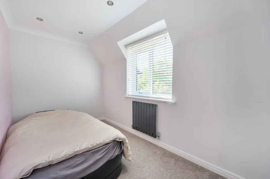 Braford Gardens, Shenley Brook End, Milton Keynes, Buckinghamshire, MK5 7HY, photo 11