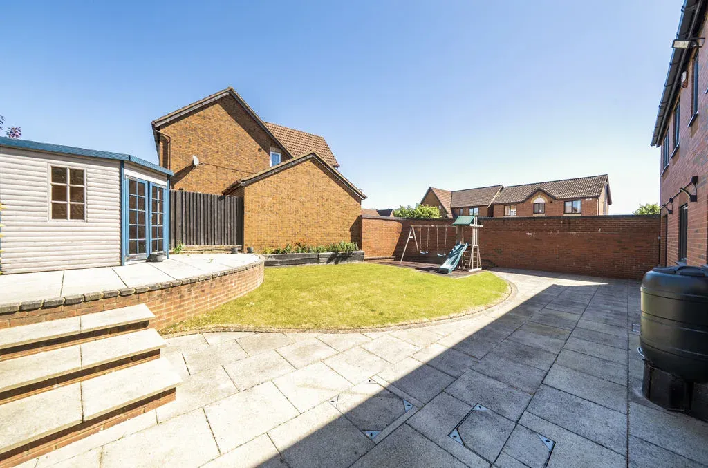 Braford Gardens, Shenley Brook End, Milton Keynes, Buckinghamshire, MK5 7HY, photo 15