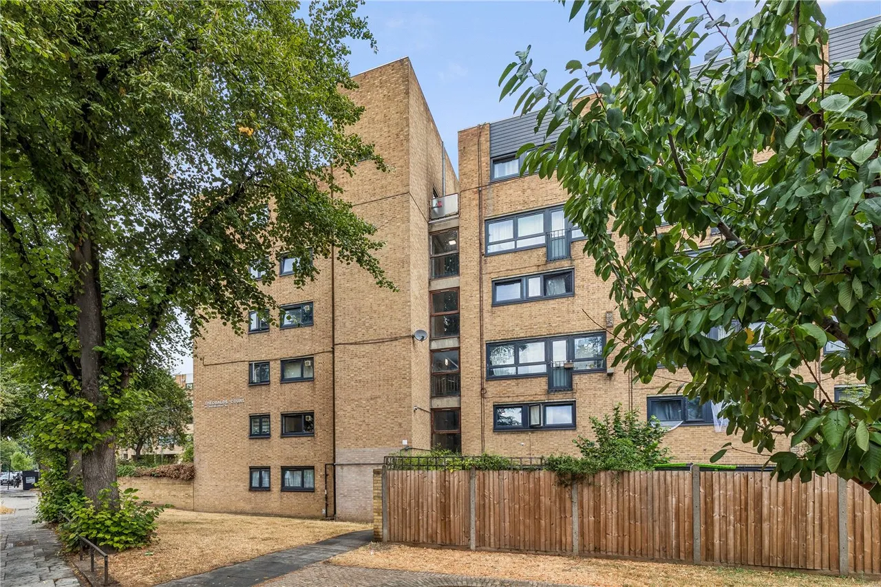 Queens Drive, London, N4, photo 11