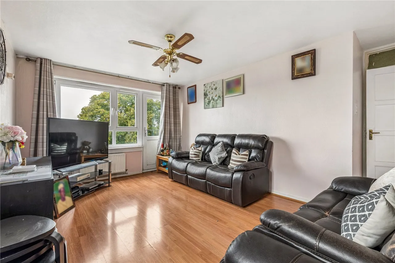 Queens Drive, London, N4, photo 2
