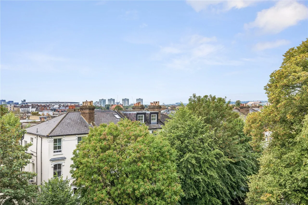 Queens Drive, London, N4, photo 3