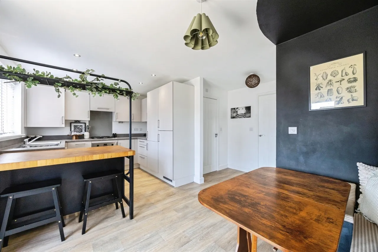 Hop Lane, Kingsnorth, Ashford, photo 5