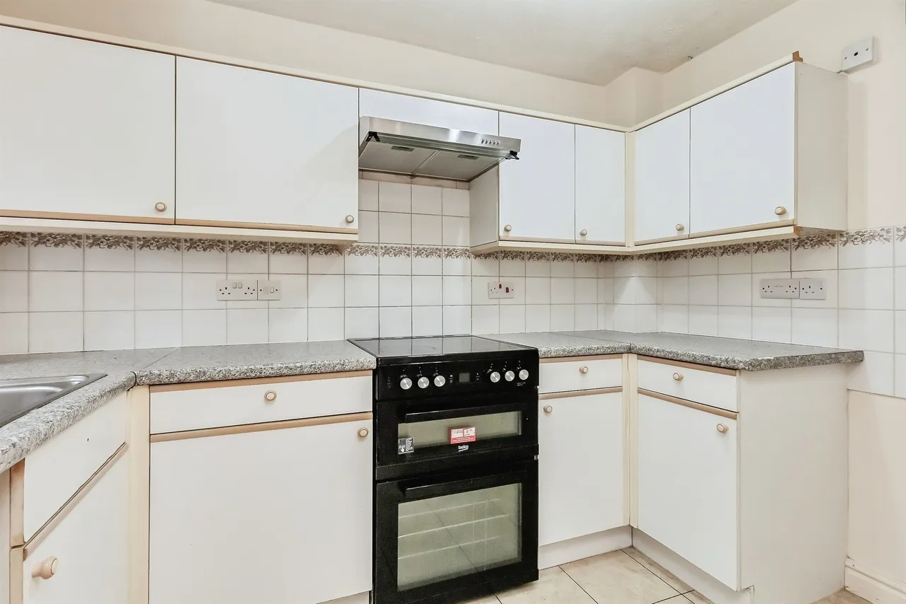 Pinewood Avenue, Peterborough, PE7, photo 5
